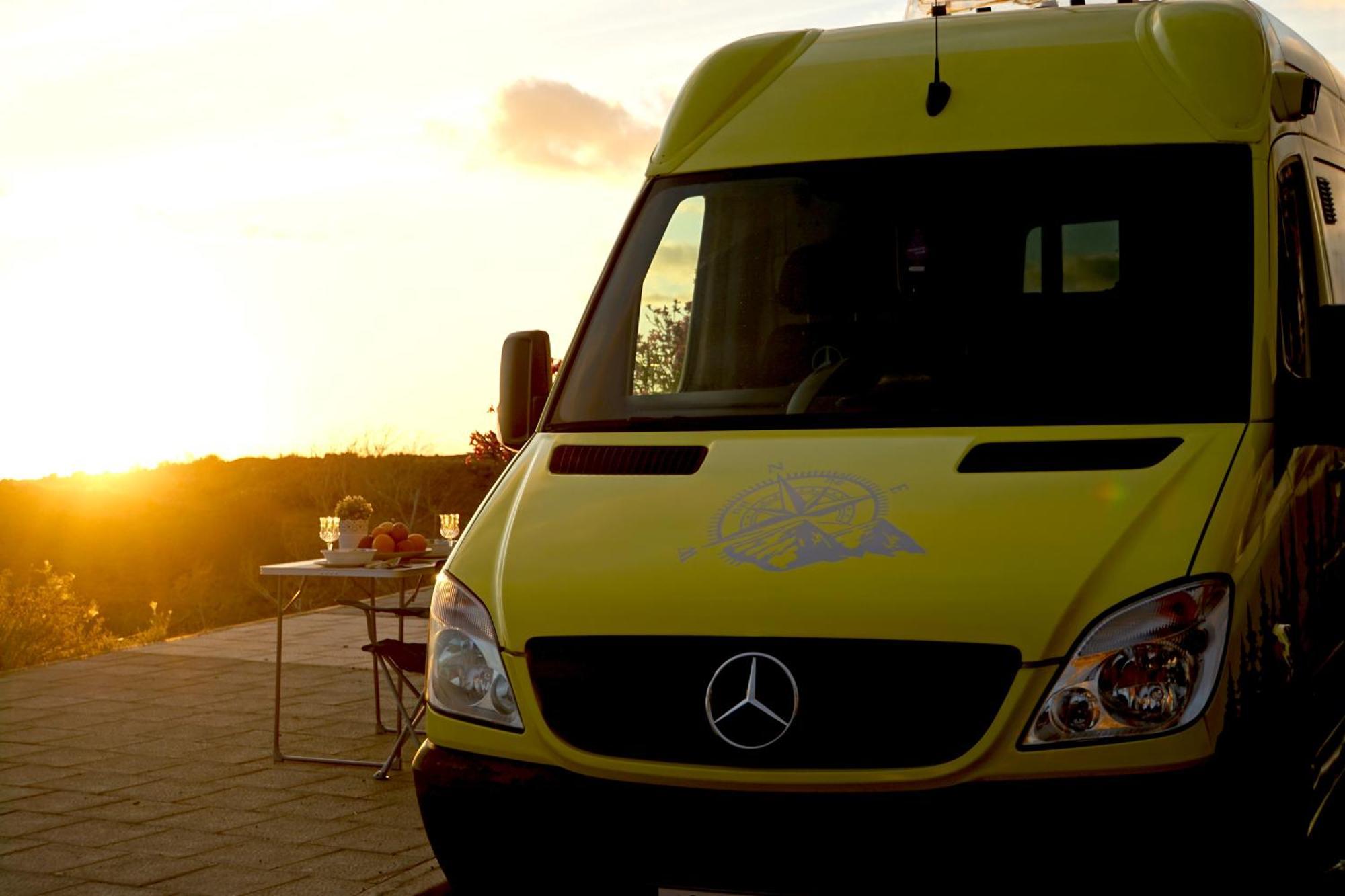 On Road- Feel Freedom With Campervan! Guincho  Extérieur photo