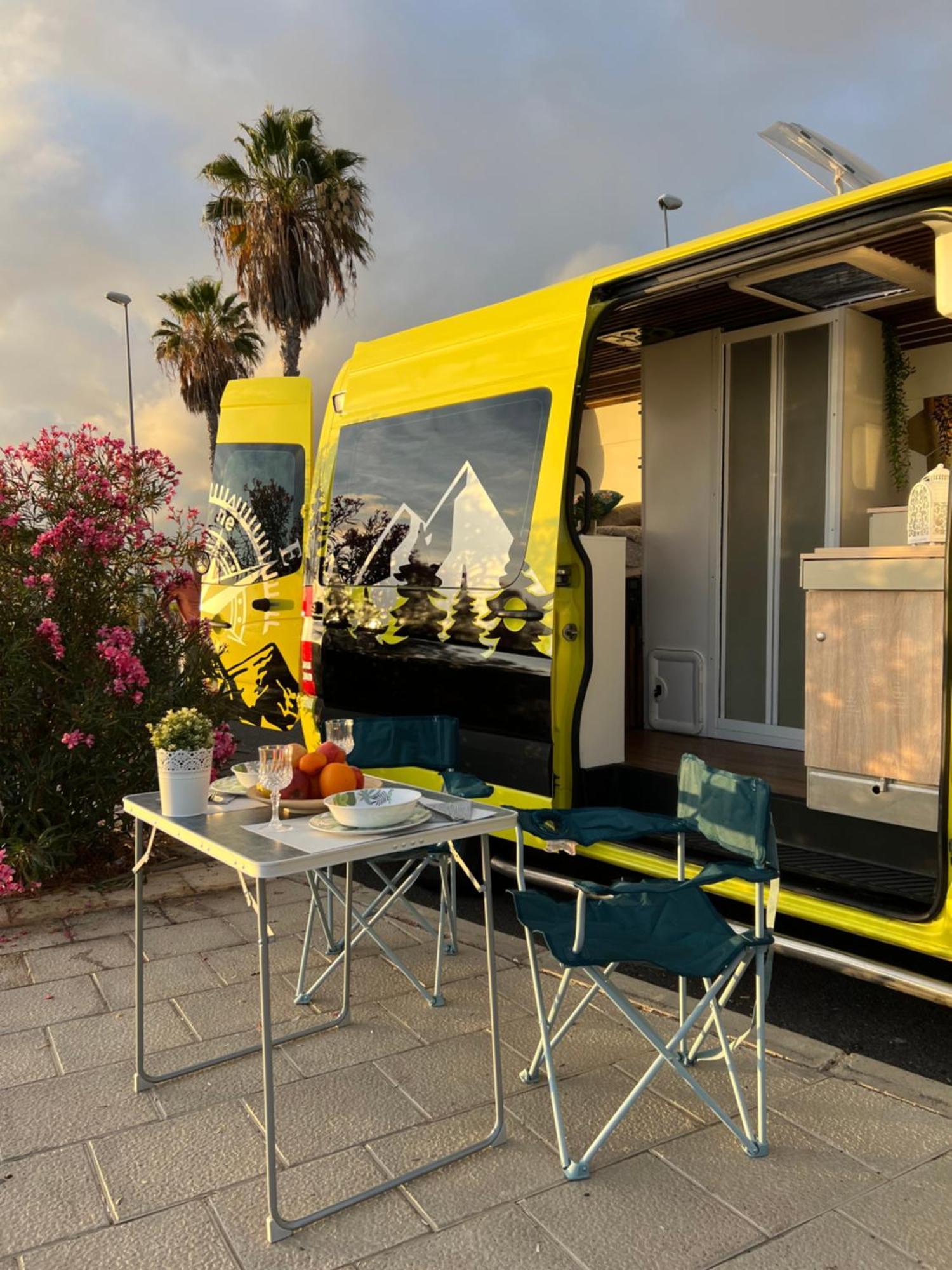 On Road- Feel Freedom With Campervan! Guincho  Extérieur photo